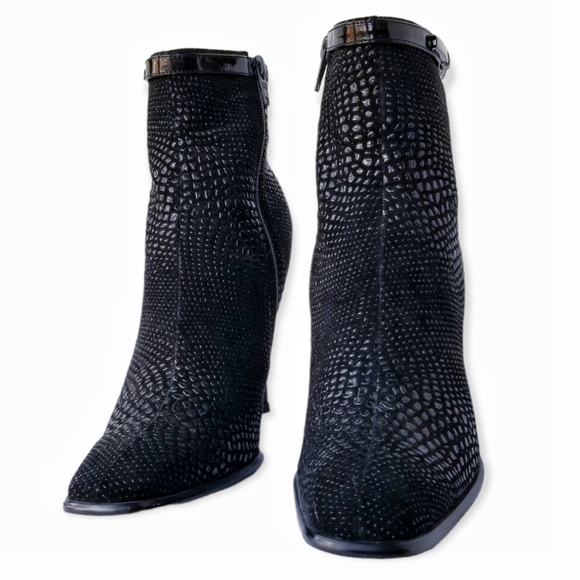 Clotilde Black Textured High Heel Ankle Boots Woman's Size 8.5 - Picture 4 of 9